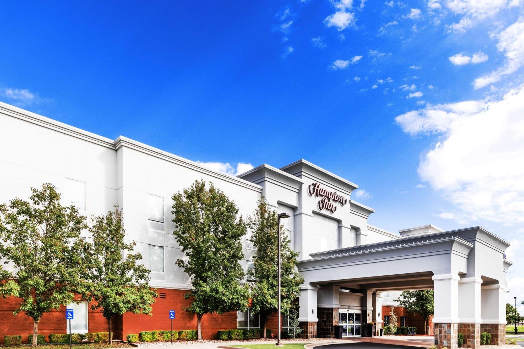 Hampton Inn Miami Bagian luar foto