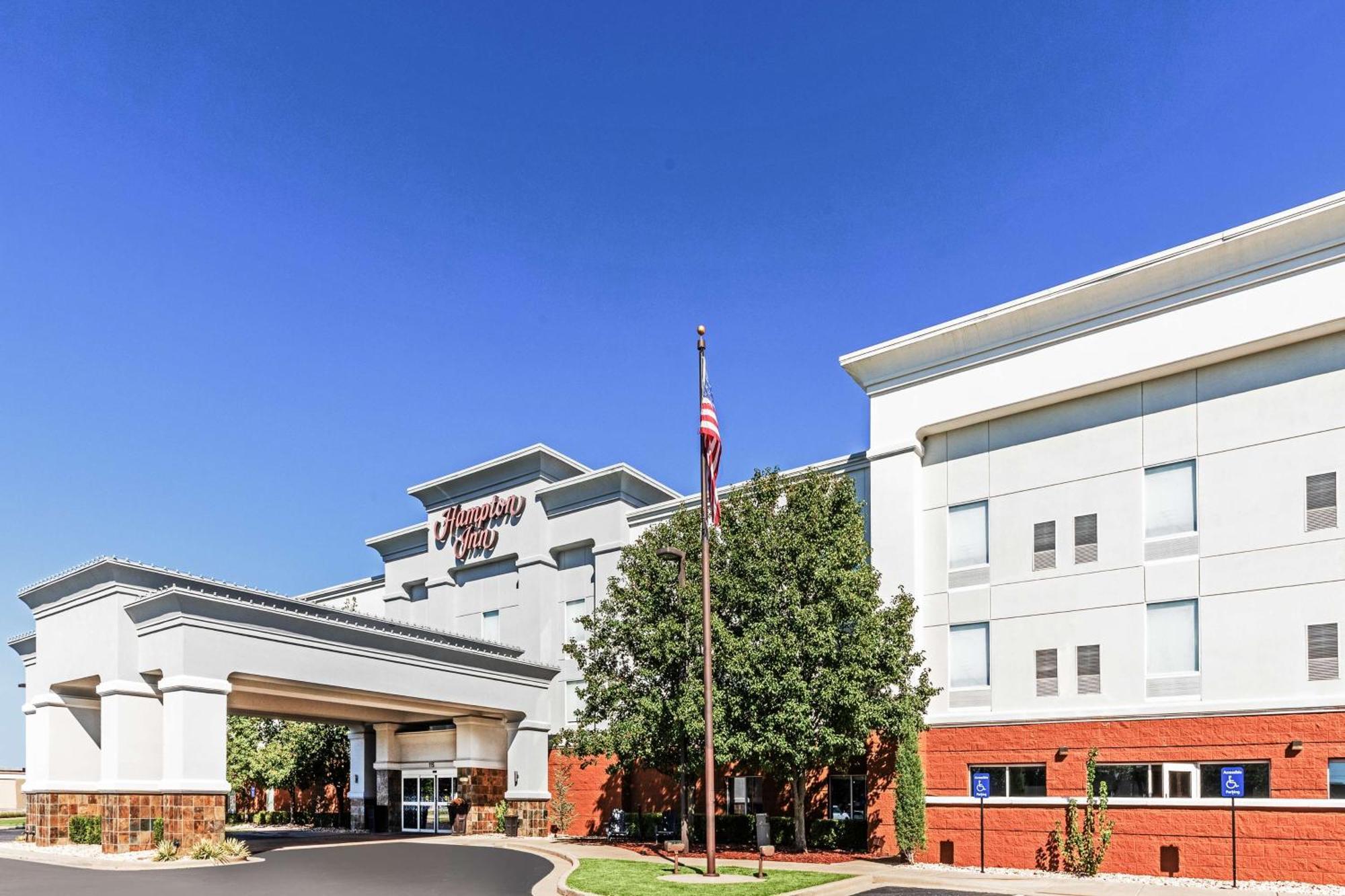 Hampton Inn Miami Bagian luar foto