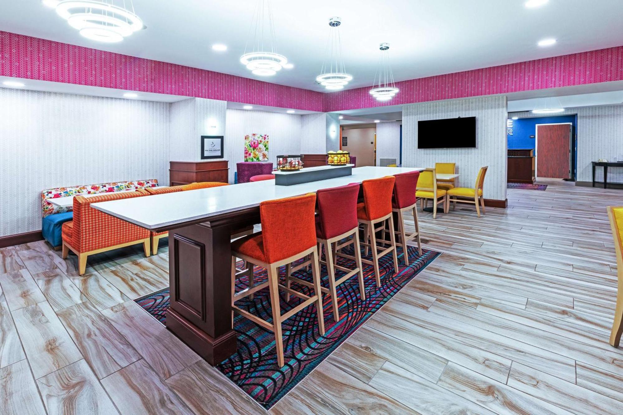 Hampton Inn Miami Bagian luar foto